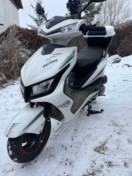 Продам срочно мопед, торг есть