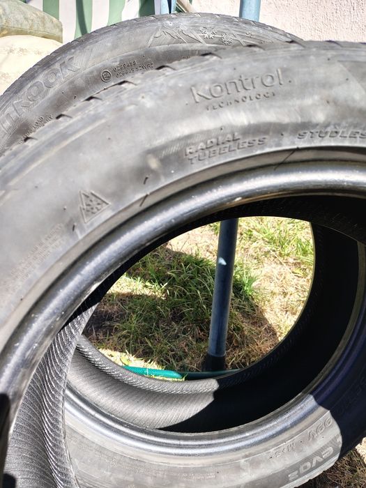 2 anvelope hankook și 2 brigestone 215 55 18 iarna
