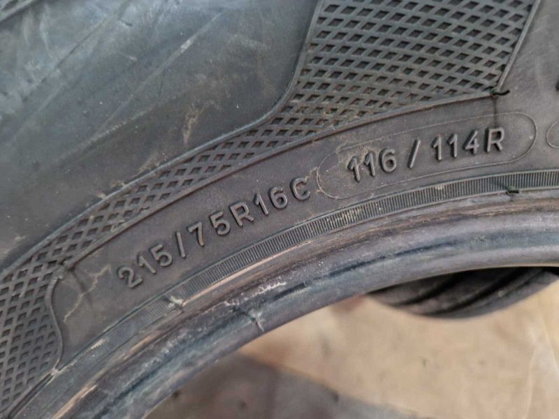 2 Kleber R16C 215/75
зимни бусови гуми DOT4719