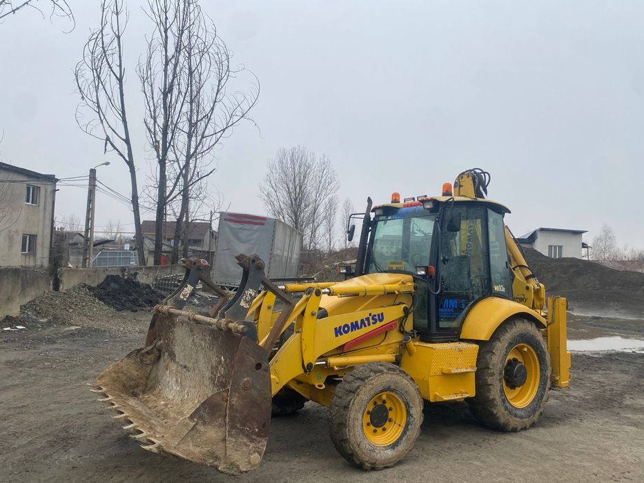 Buldoexcavator KOMATSU