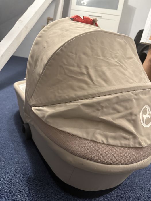 Vând Landou pentru cărucior Cybex Melio, ergonomic, Almond