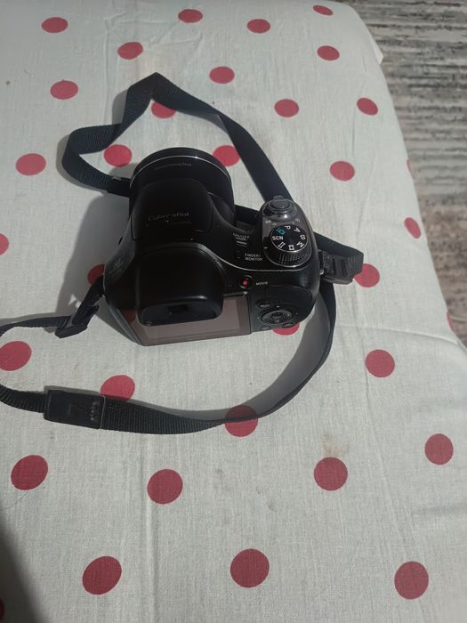 Продам фотоаппарат модель SONY