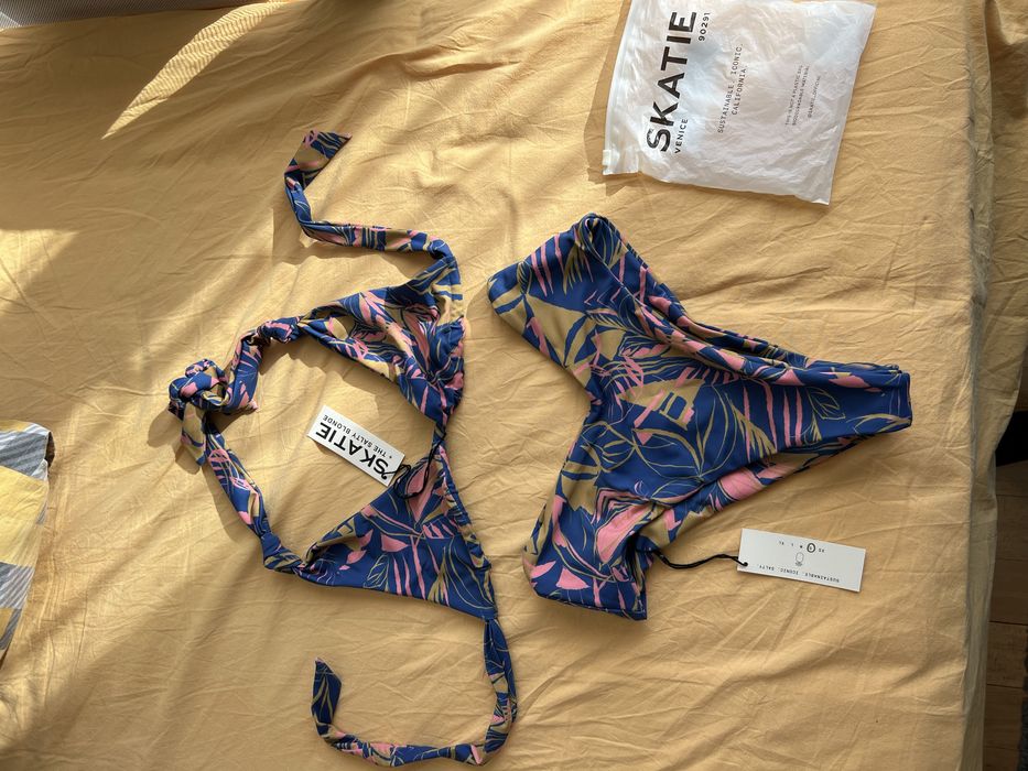 Чисто нов дамски бански  Skatie.