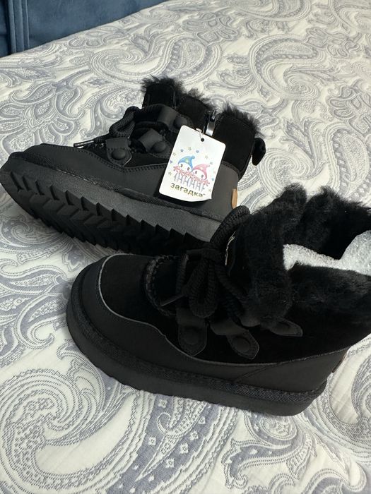 Продам зимние угги