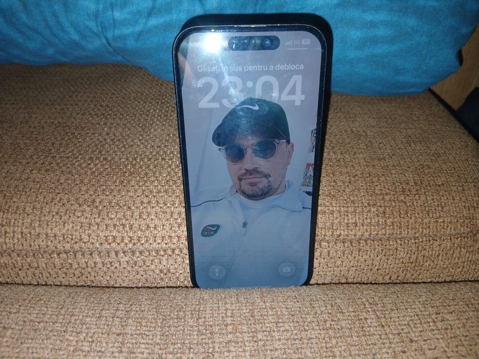 Iphone 15 ca si nou