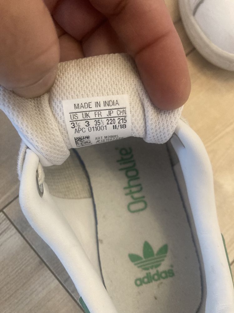 Adidasi marca ADIDAS Stan Smith impecabili . Bucuresti Sectorul 3