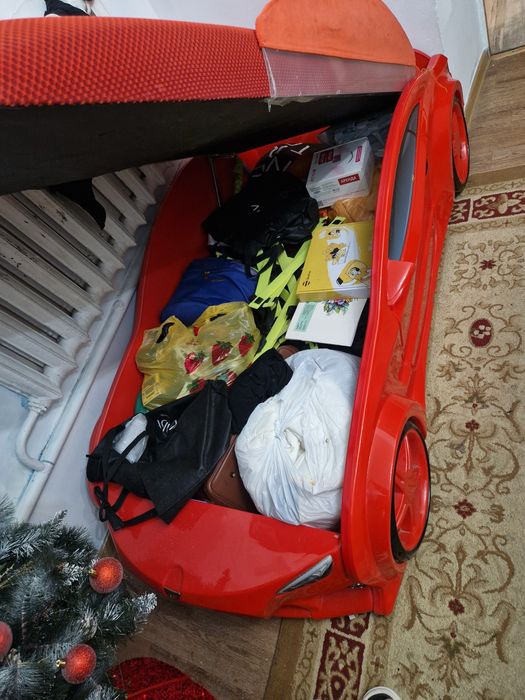 Кровать машина для детей