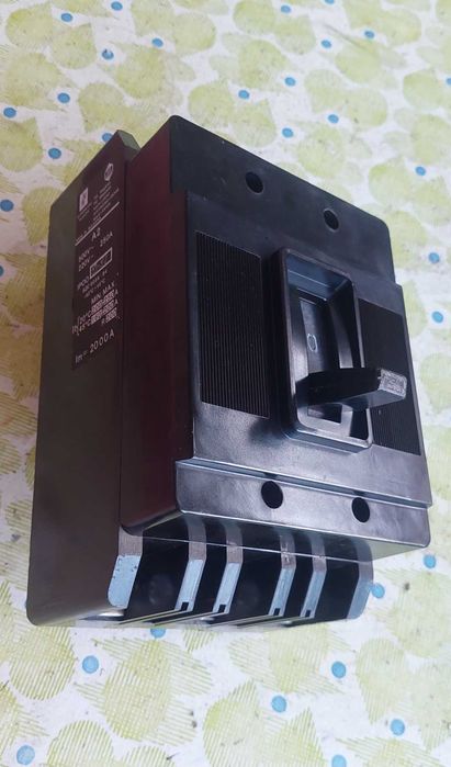 Автоматичен прекъсвач А2 500V 250A