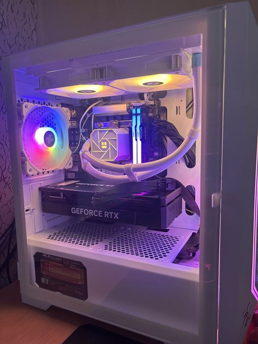 Геймърски компютър - i5 - 14600KF, 32 GB RM, RTX 4060TI 16 GB