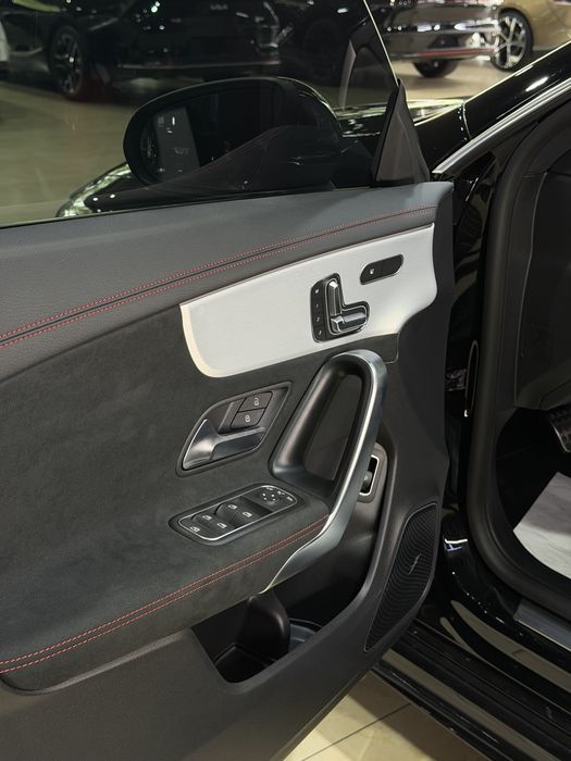 Mercedes-Benz CLA45S amg