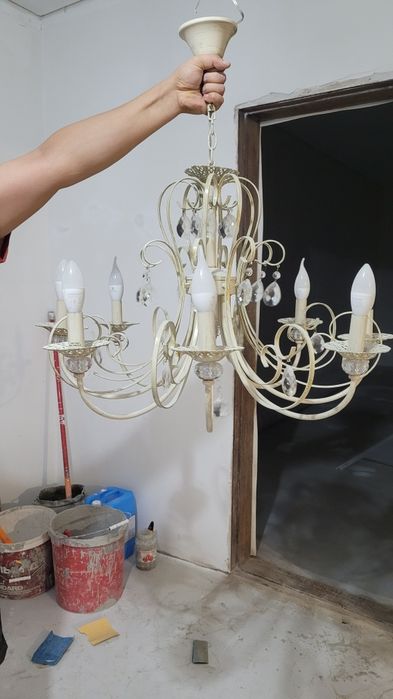 Продам люстру для зала