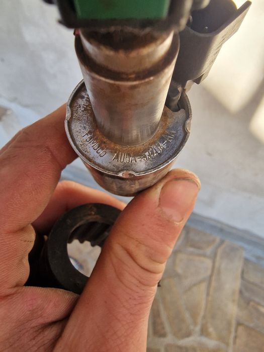 Pompa aditionala au5a-5j284-aa