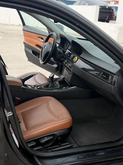 Bmw E91 320D 184 2012