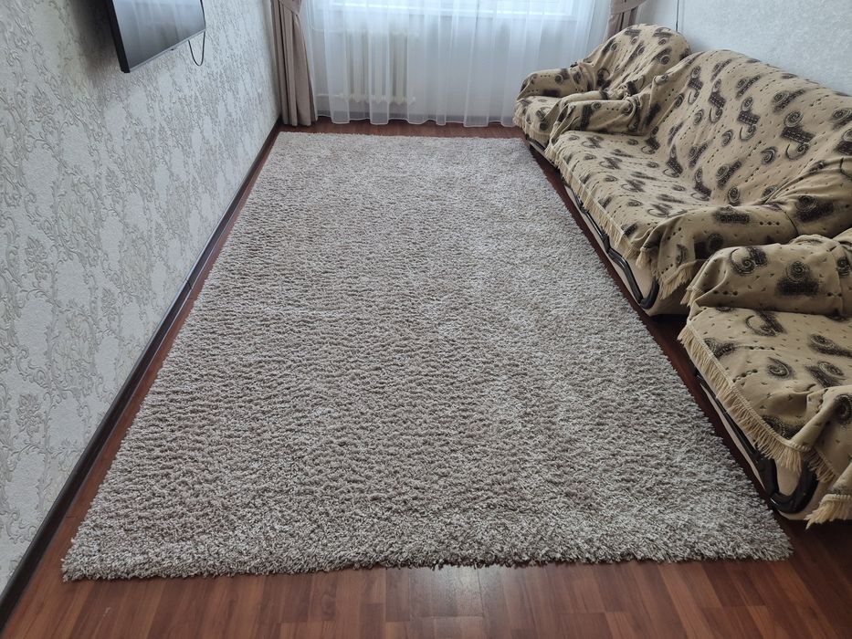 Продам ковёр травка