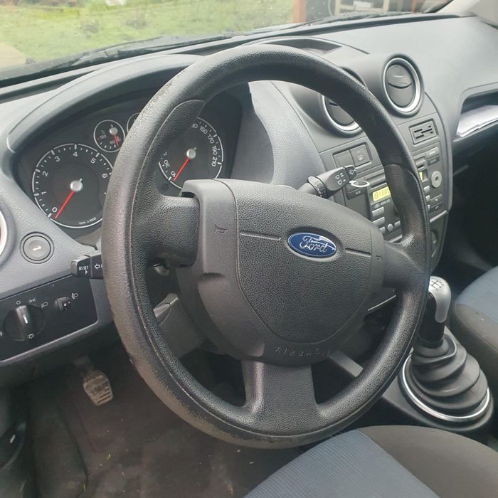 Ford Fiesta 1.4 benzina 16v