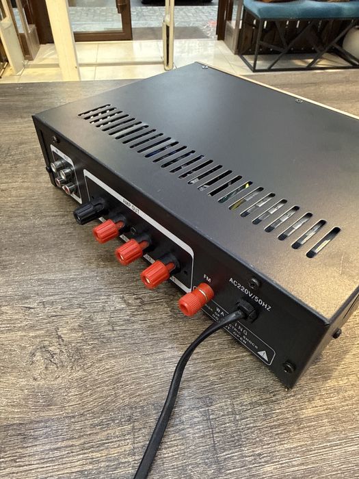 Усилилтель мощности 80вт