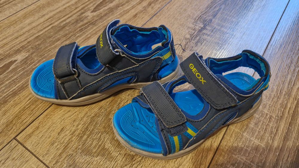 Сандали Geox номер 28