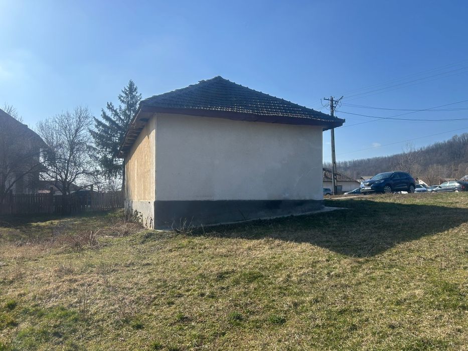 Spatiu comercial in com Licurici Sat Negreni