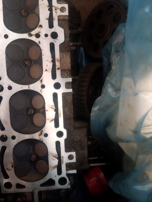 Продам ГБЦ ваз 2110 16клп