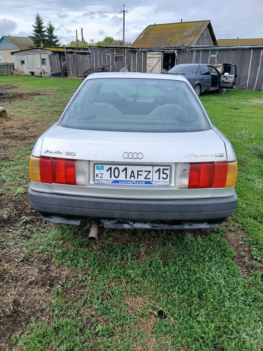 Продам Ауди 80 б3