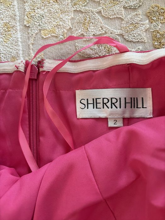 Платье короткое , костельнон Sherri Hill