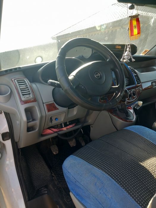 Vând  Opel  Vivaro