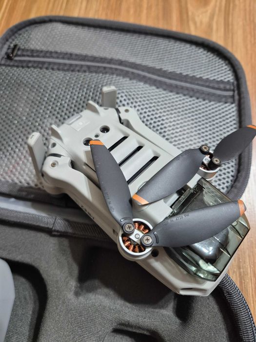 Дрон Dji Mini 2SE