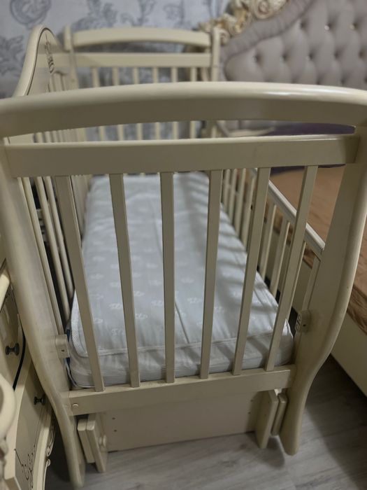 Продам манежку - маятник