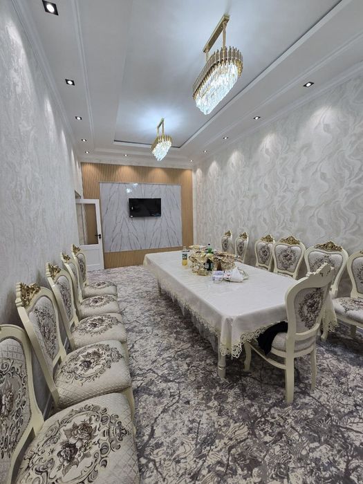 2чи бекат метро Янги дархон 2.5 суту олдида парковка