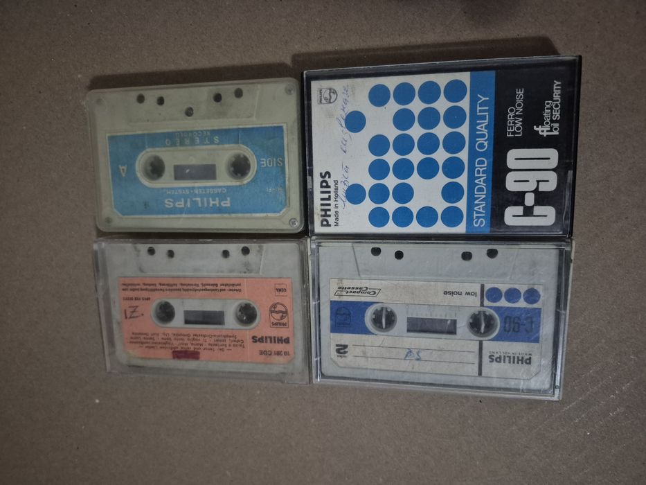 Vand Lot 4 casete audio originale Philips C-90,C-60,C-45 minute  muzica  mixta