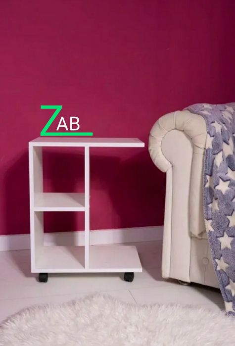 Приставной прикроватный столик.