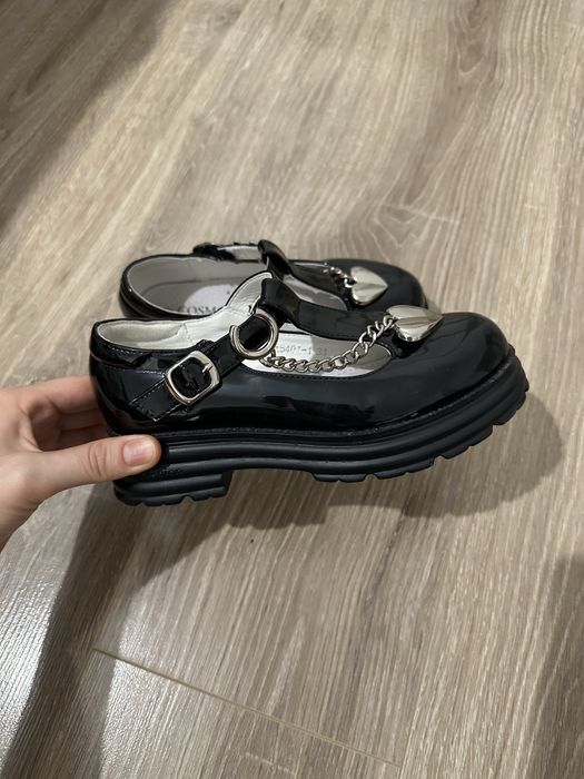 Туфли на девочку размер 31