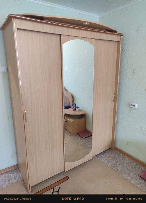 Продам спальный гарнитур. В отличном состоянии!