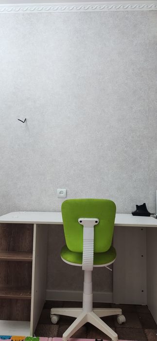 Продам писменьный стол