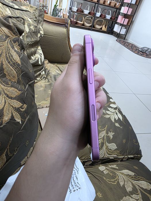 IPhone 16  90% 128 gb