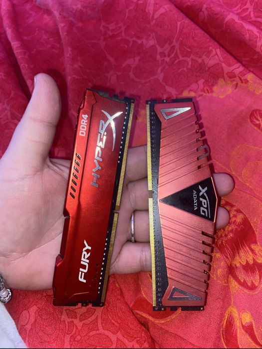 Vand 16 gbm ram drr 4 cl 16 fr 2666 , sunt intr o stare foarte buna !