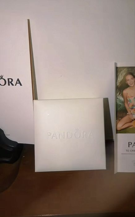 Женски гривни Pandora