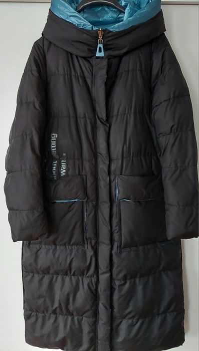 Зимний пуховик с капюшоном