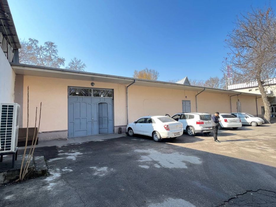 Продается или сдается  нежелое здание в Чопон-ота