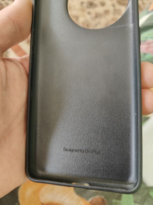 Продам новый чехол для one plus 11,11r