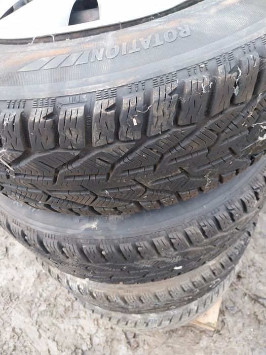 Vand roti sau cauciucuri 205 60 r16