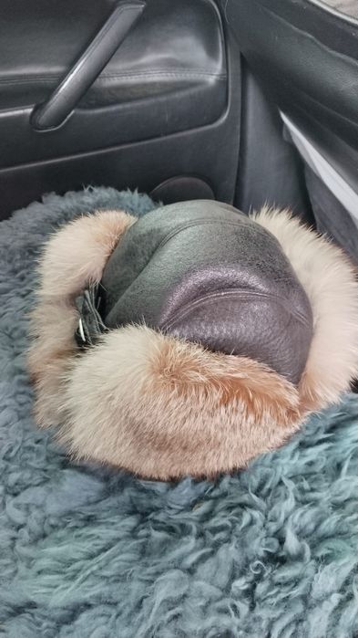 Продам шапки мужские