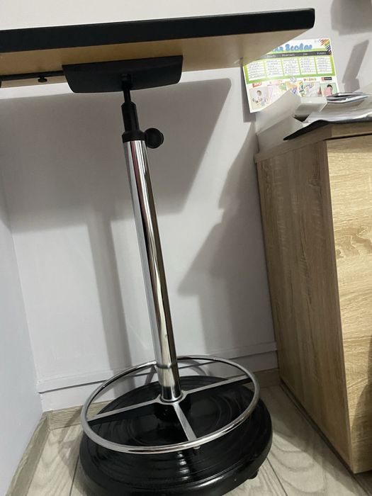 Birou ergonomic, masa
