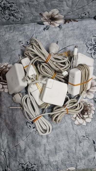 Incarcatoare MagSafe Apple  lot ,diferite