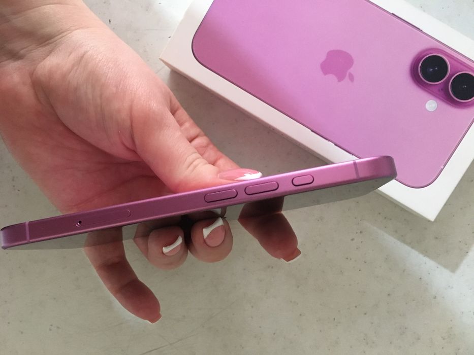 Продам Iphone 16