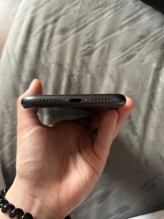 iPhone 11,в хорошем состоянии