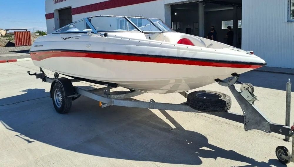 Катер Eurocrown  с двигателем