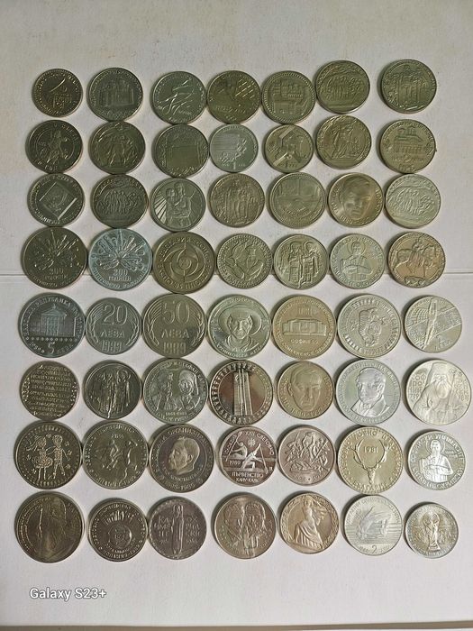 Продавам мед никелови юбилейни монети,в перфектно качество по избор.