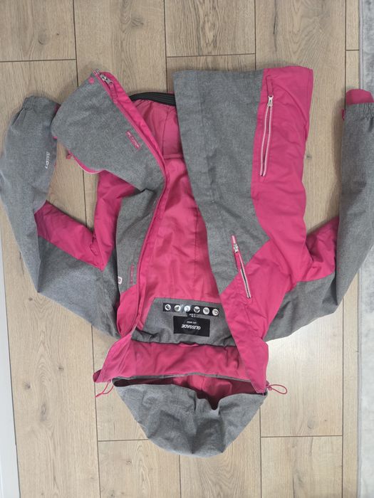 Лыжная куртка б/у