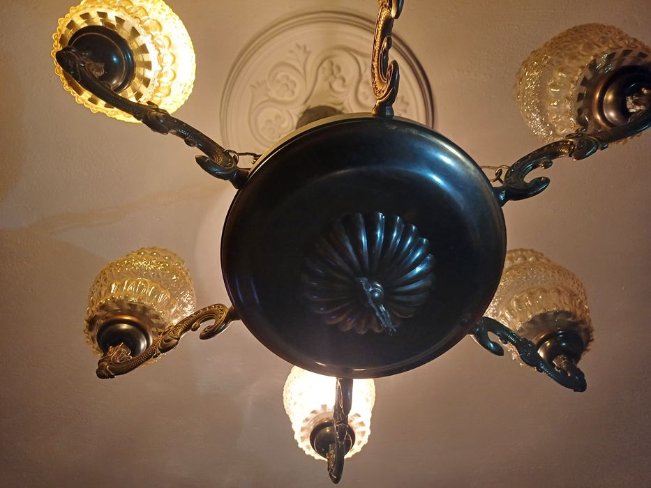 Голям меден полилей